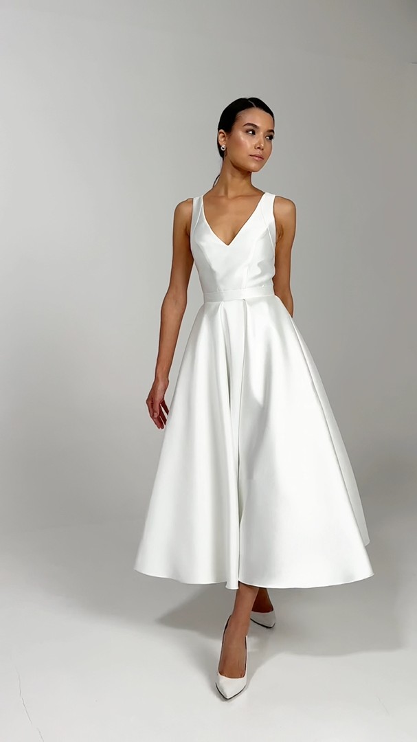 Глория миди превью видео номер 1