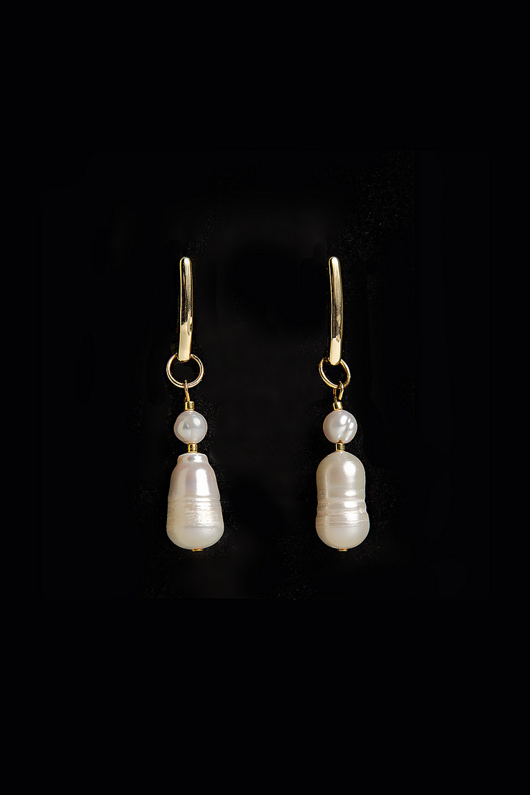 Pearl earrings photo number 1