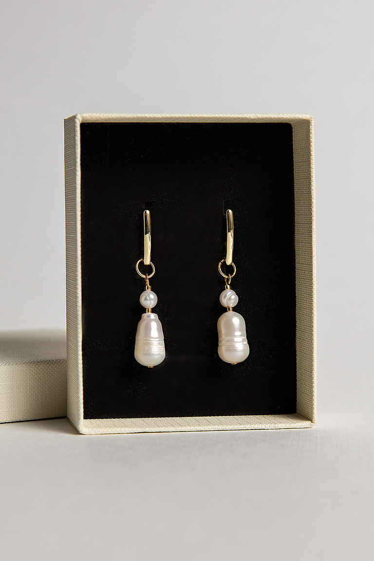 Pearl earrings photo number 2