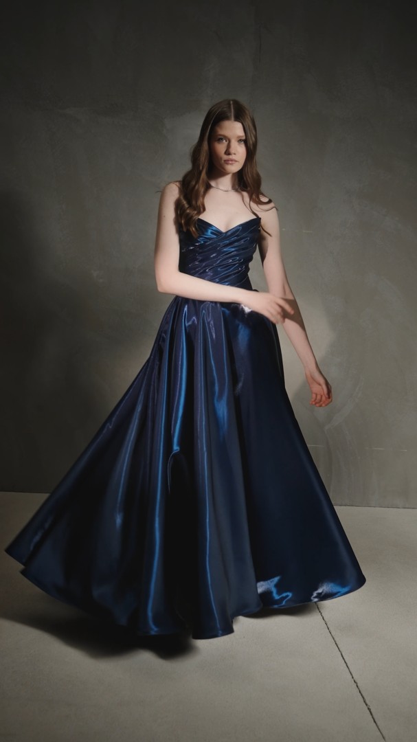 Паула превью видео номер 1