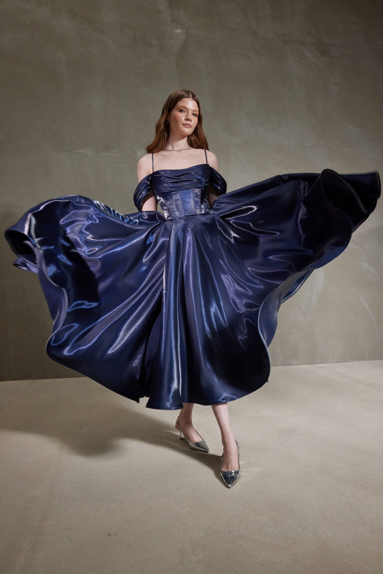 Вечернее платье Скай миди - На модели